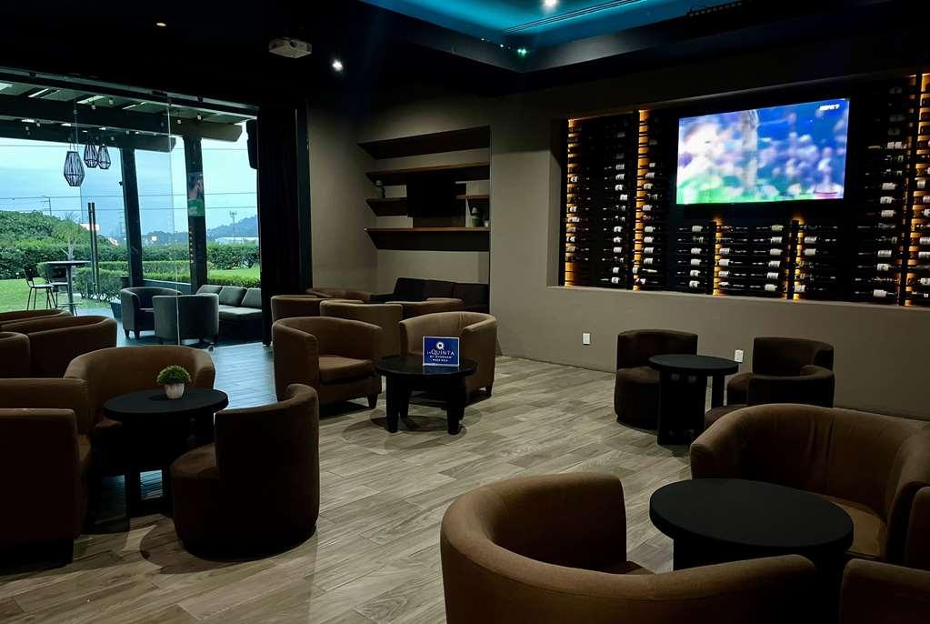 La Quinta By Wyndham Poza Rica Hotel Restaurant photo
